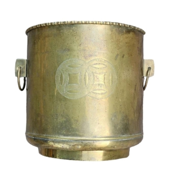 ❗Vintage Asian Chinoiserie Brass Planter with Side Ring Handles❗ - Picture 1 of 8